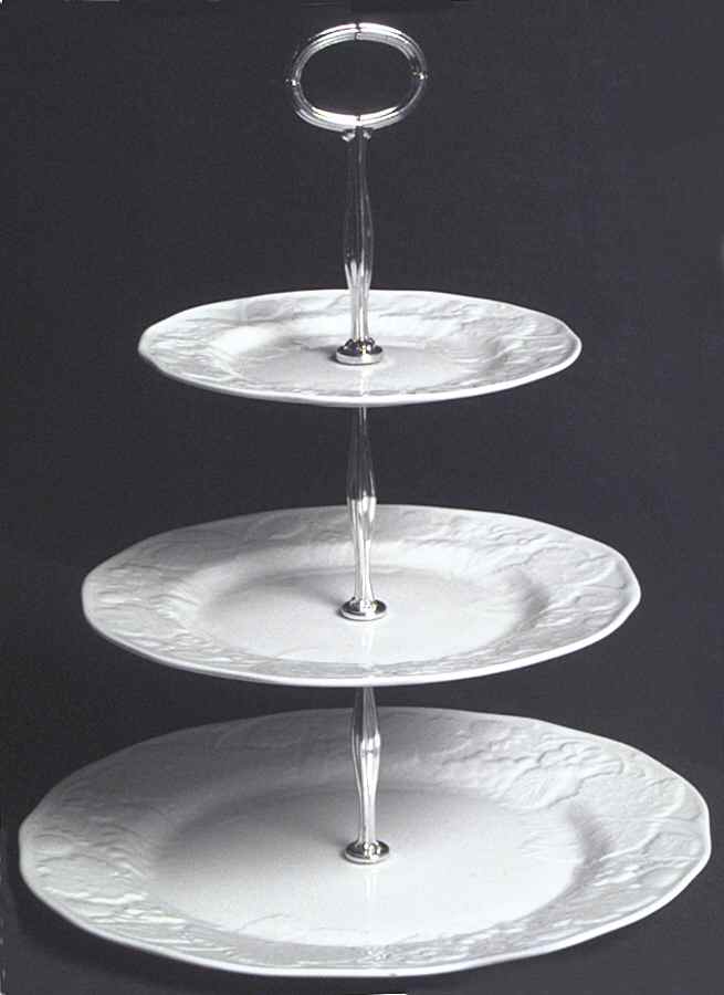 Strawberry & Vine (Bone Or Earthenware) 13 7/8"-14 1/4" 3-Tiered Serving Tray(DP,SP,BB) HC by Wedgwood-1