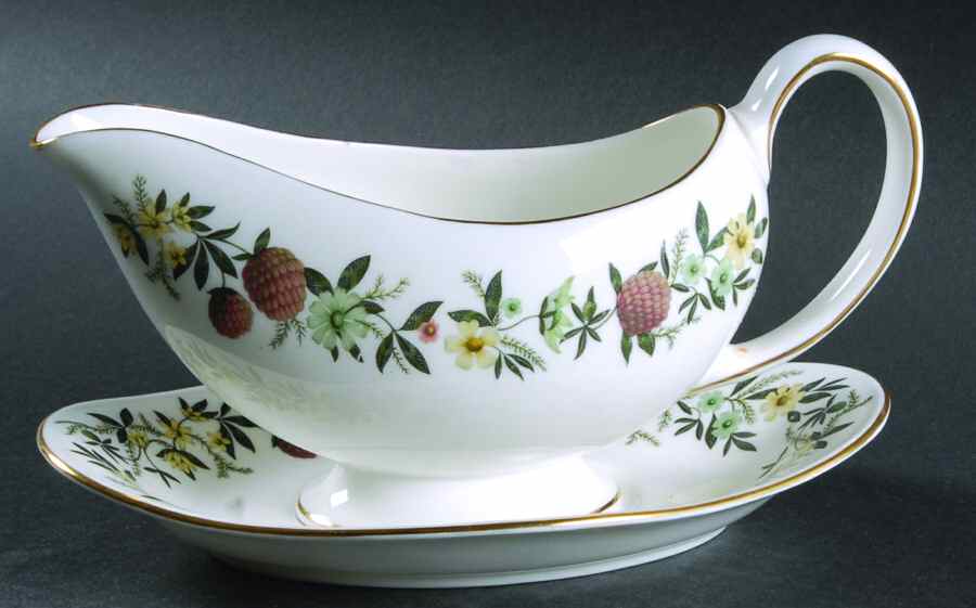 Summer Garland Gravy Boat & Underplate by Wedgwood-1