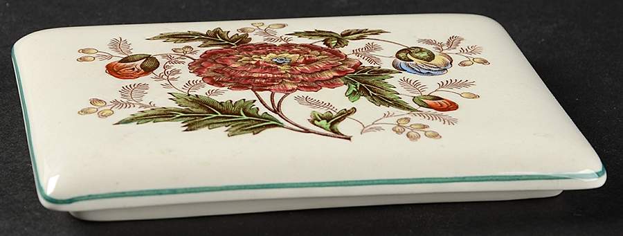 Surrey Rust Lid for Cigarette Box by Wedgwood-1