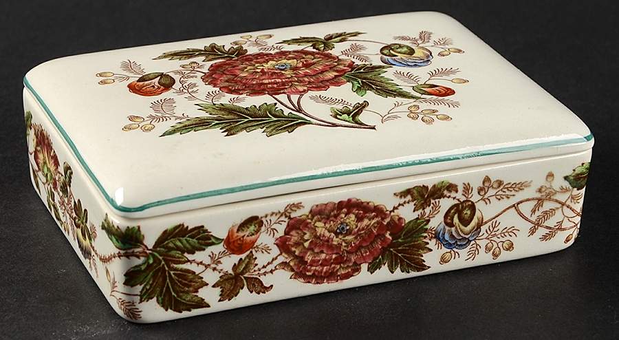 Surrey Rust Cigarette Box & Lid by Wedgwood-1