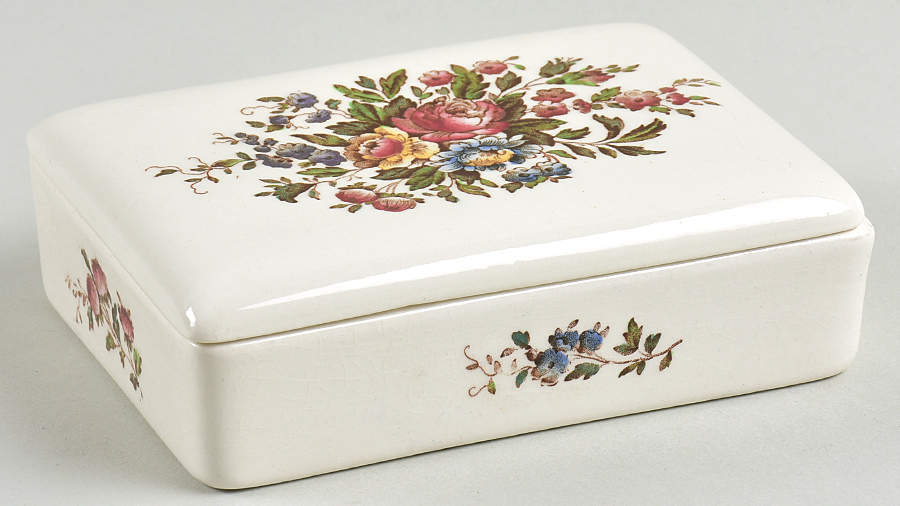 Swansea Cigarette Box & Lid by Wedgwood-1