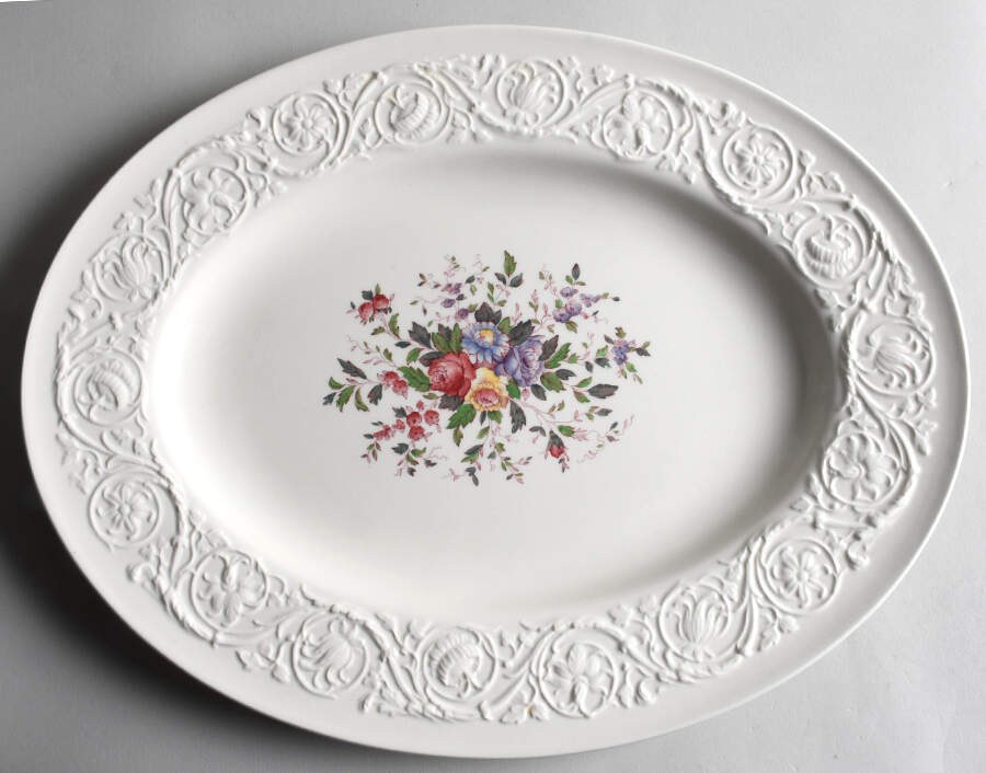 Swansea 15" Oval Serving Platter by Wedgwood-1
