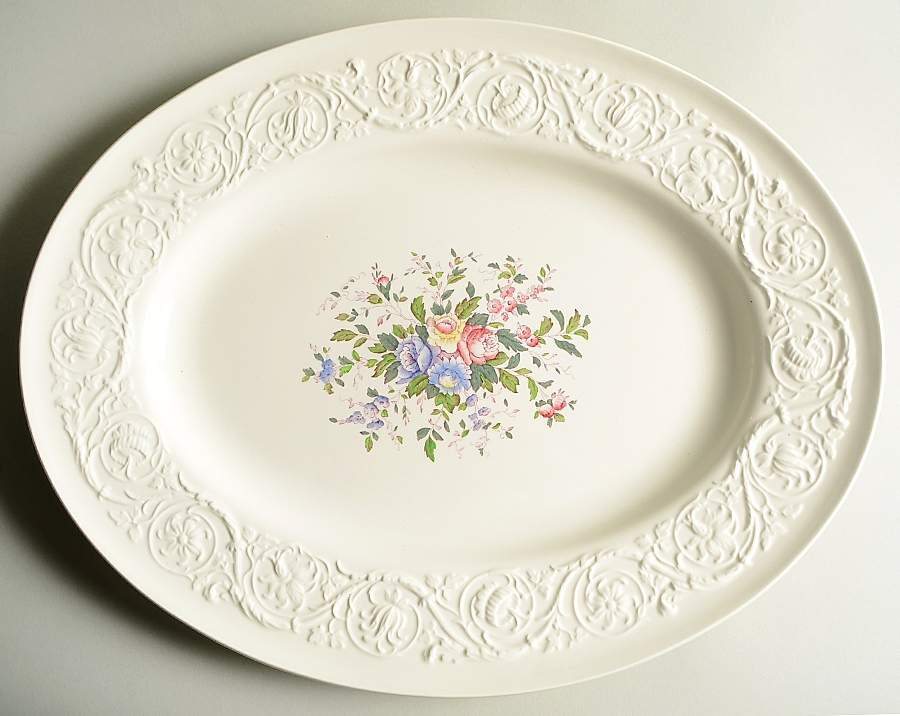 Swansea 18" Oval Serving Platter by Wedgwood-1