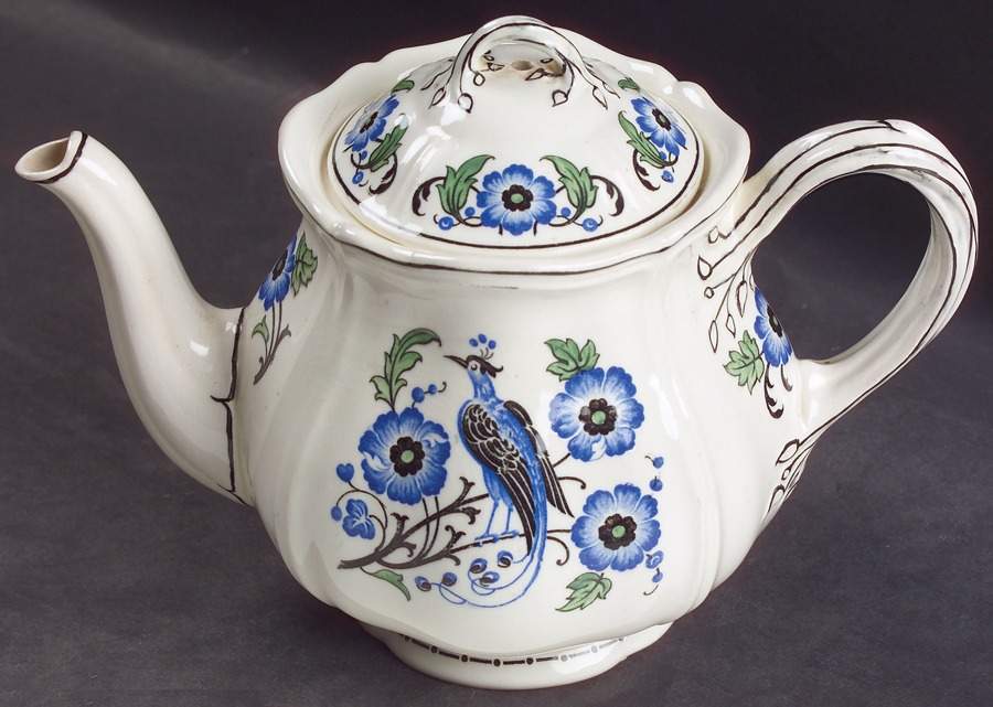 Tigris (Blue & Black) Teapot & Lid by Wedgwood-1