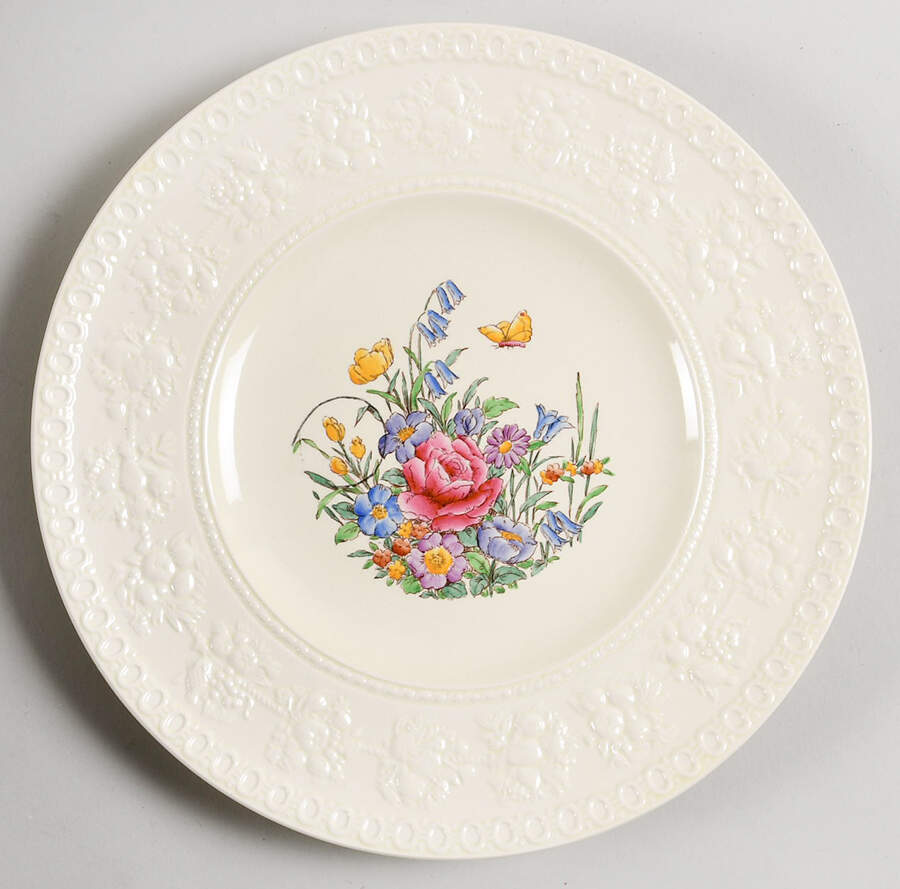Tintern Luncheon Plate by Wedgwood-1