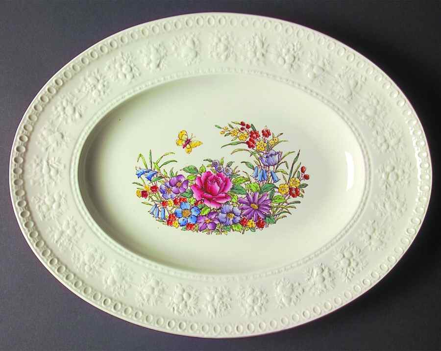 Tintern 16" Oval Serving Platter by Wedgwood-1
