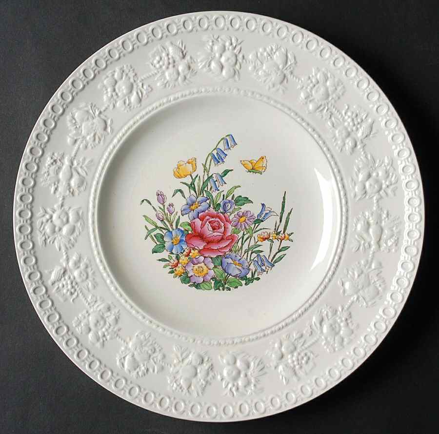 Tintern Luncheon Plate by Wedgwood-1