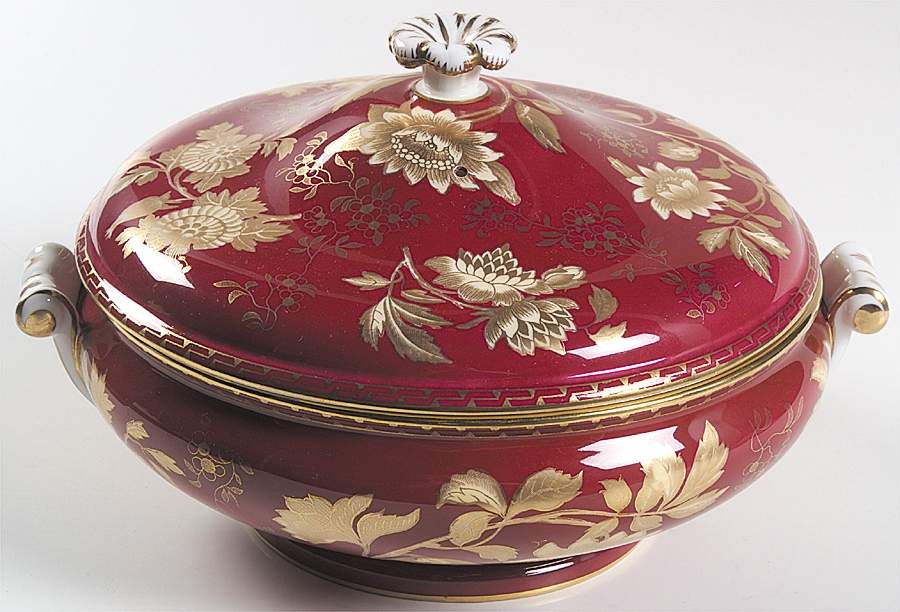 Tonquin Ruby Round Covered Vegetable by Wedgwood-1