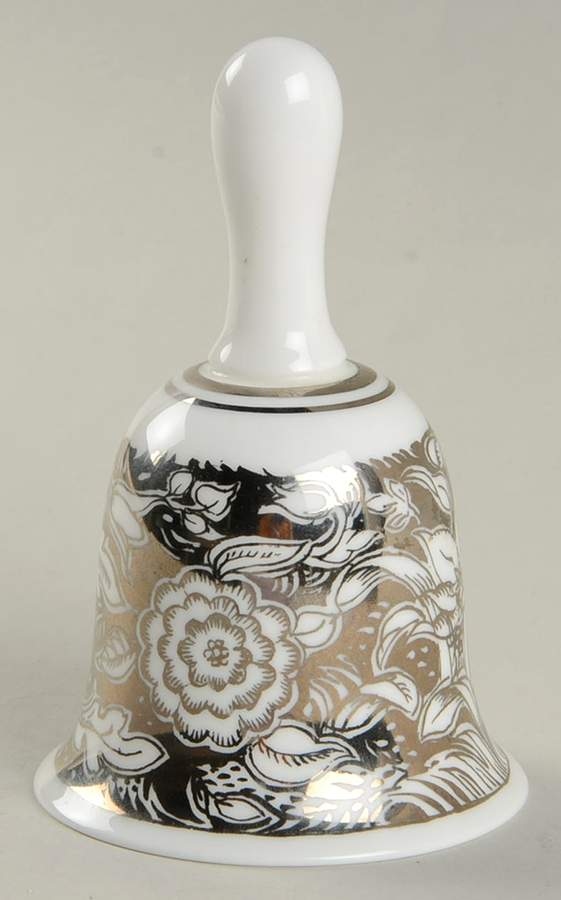 Tonquin Silver Lustre Bell by Wedgwood-1
