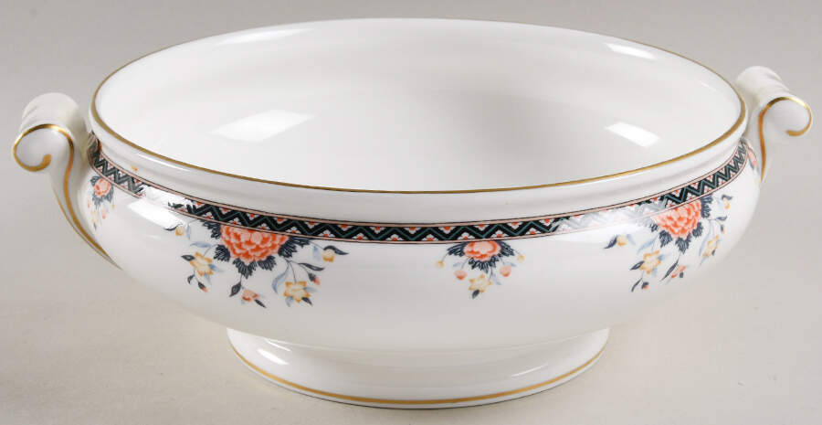 Touraine Round Vegetable No Lid by Wedgwood-1