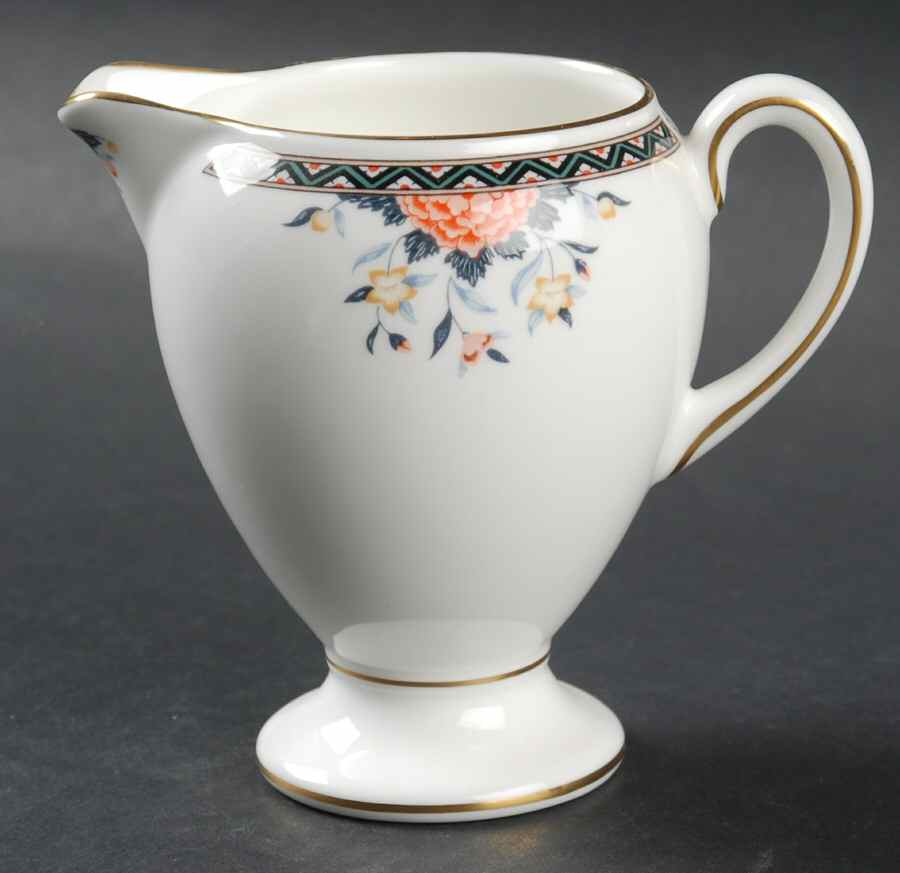 Touraine Creamer by Wedgwood-1