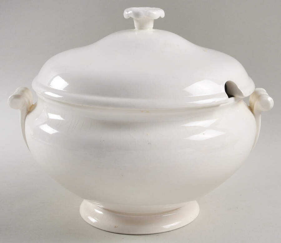 Traditional (Plain) Tureen &  Lid by Wedgwood-1