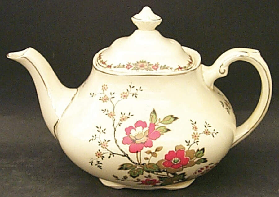 Trentham Mini Teapot & Lid by Wedgwood-1