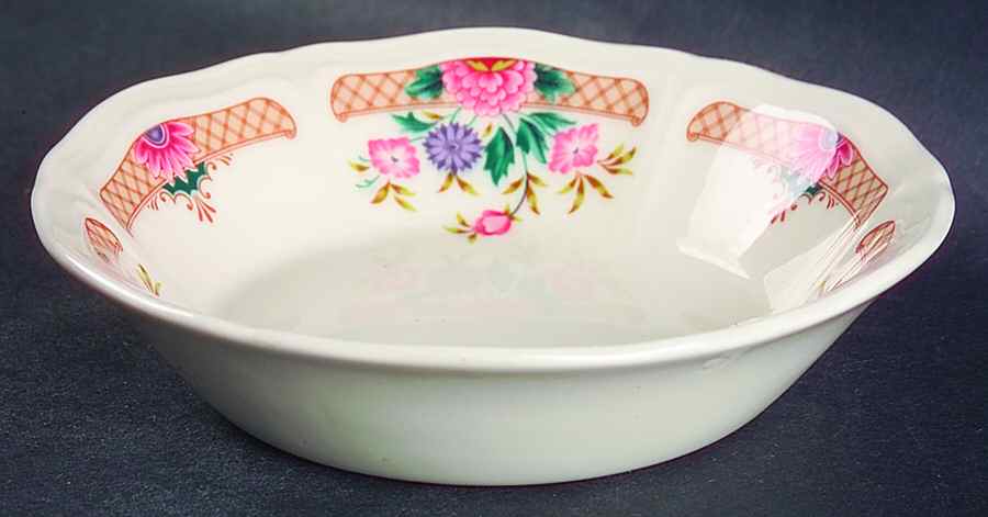 Trellis Flower Fruit/Dessert (Sauce) Bowl by Wedgwood-1