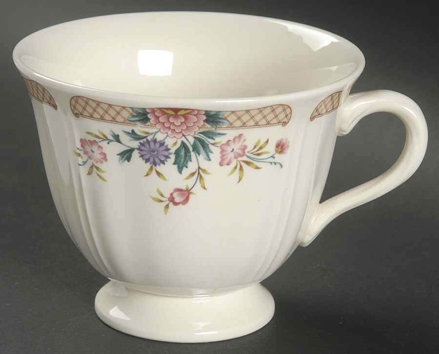 Trellis Flower Footed Cup by Wedgwood-1