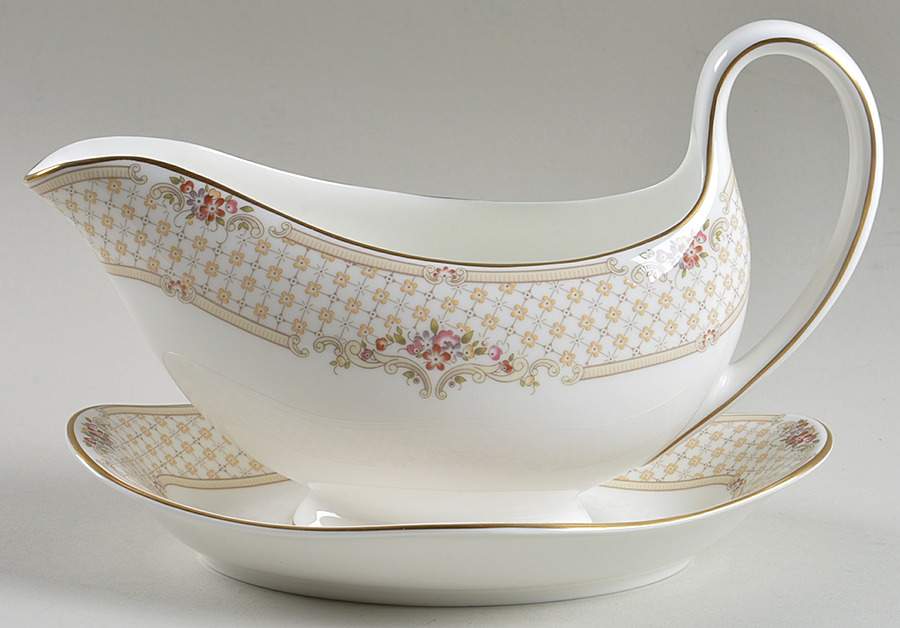 Turnberry Gravy Boat & Underplate by Wedgwood-1