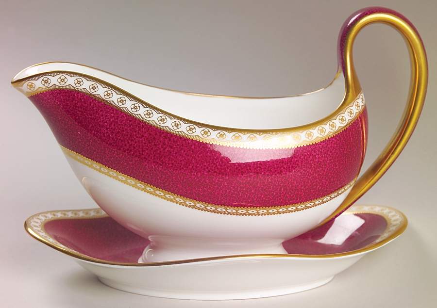 Ulander Powder Ruby Gravy Boat with Attached Underplate by Wedgwood-1
