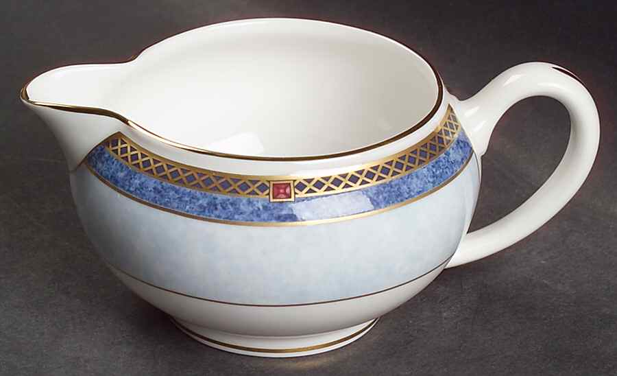 Valencia 146 Shape Creamer by Wedgwood-1