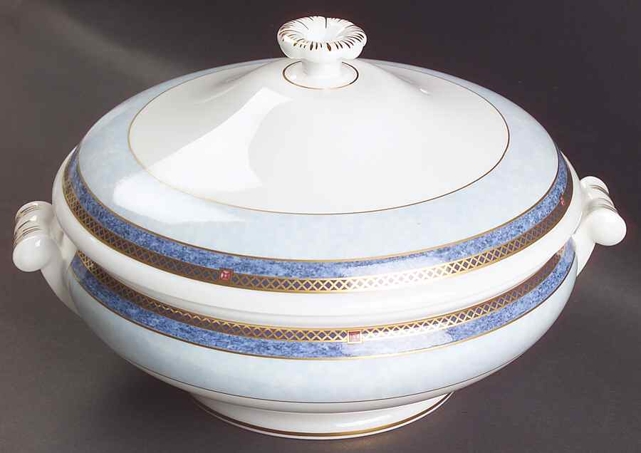 Valencia Round Covered Vegetable by Wedgwood-1