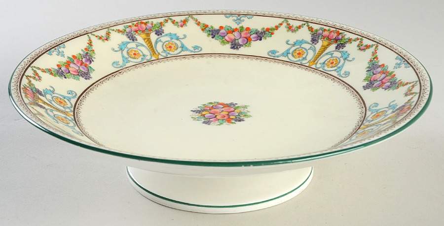 Ventnor (Ivory Background) Centerpiece by Wedgwood-1