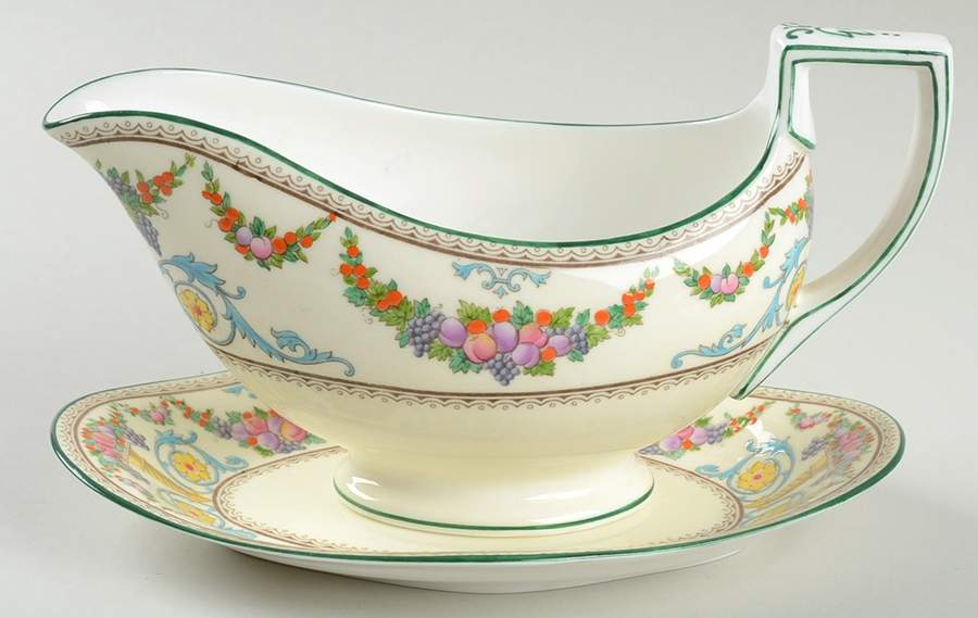 Ventnor (Ivory Background) Gravy Boat & Underplate/Relish by Wedgwood-1