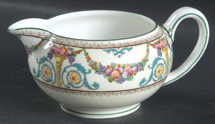 Ventnor (Ivory Background) 146 Shape Creamer by Wedgwood-1