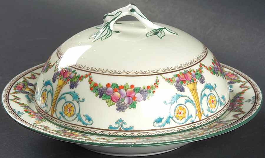 Ventnor (Ivory Background) Round Covered Butter by Wedgwood-1