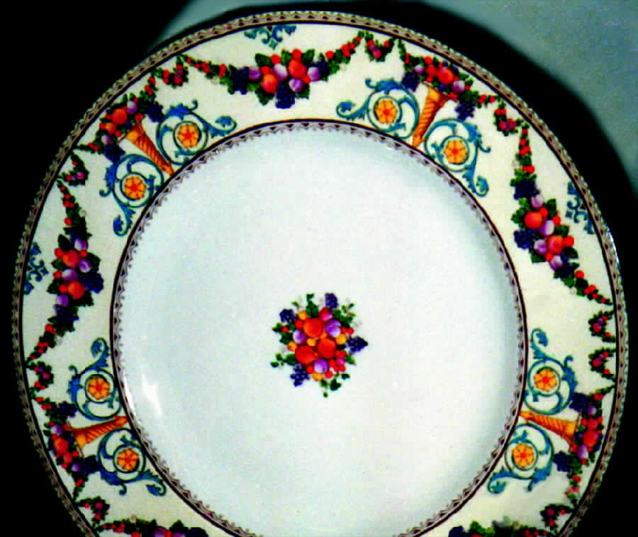 Ventnor (Ivory Rim) Dinner Plate by Wedgwood-1