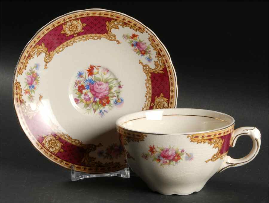 Vincent Flat Cup & Saucer Set by Wedgwood-1