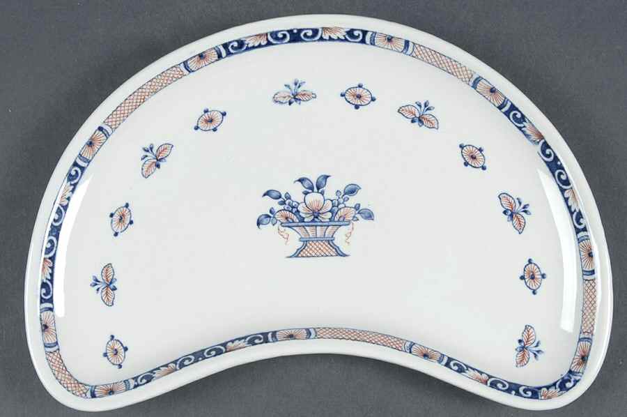Vieux Rouen Crescent Salad Plate by Wedgwood-1