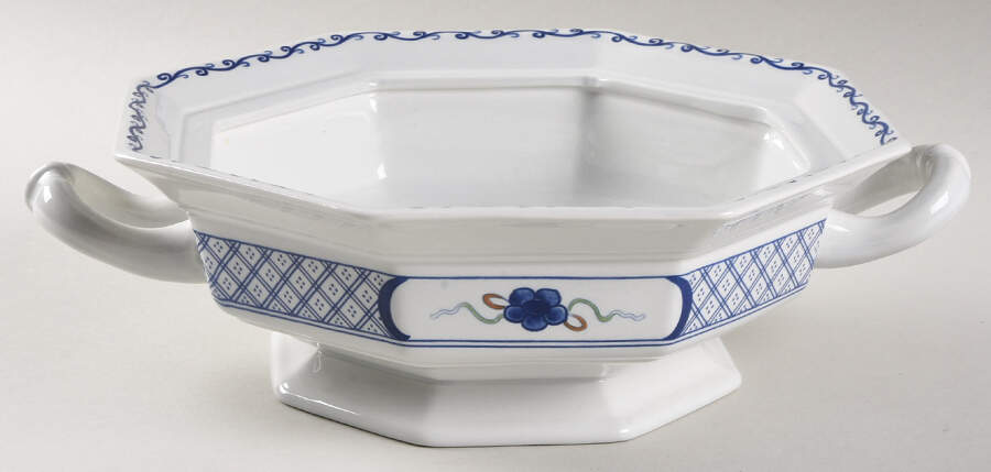 Volendam Octagonal Vegetable No Lid by Wedgwood-1
