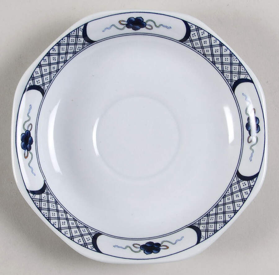 Volendam Saucer by Wedgwood-1