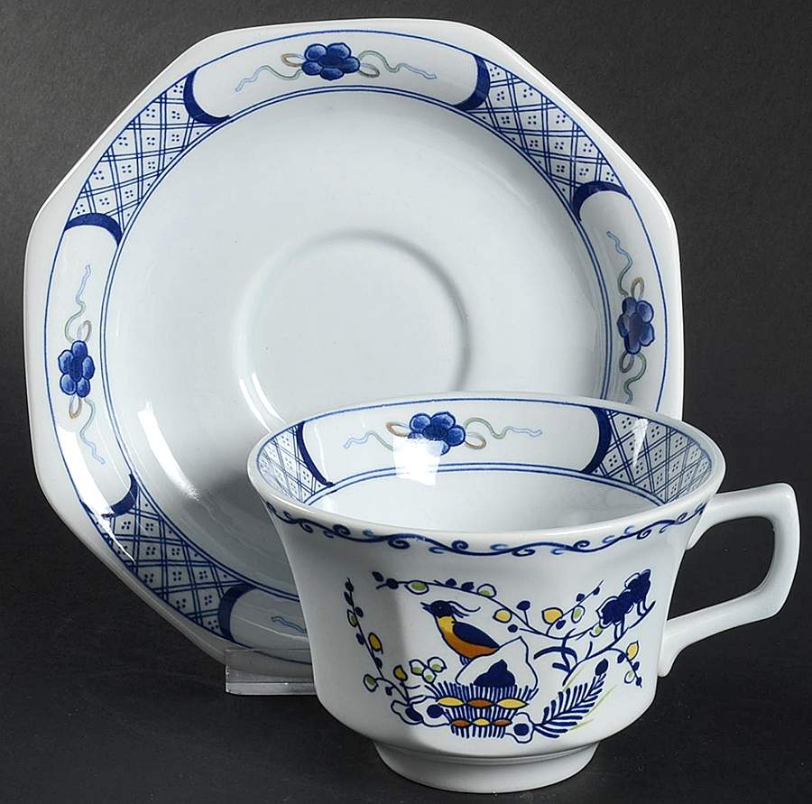 Volendam Breakfast Cup & Saucer Set by Wedgwood-1