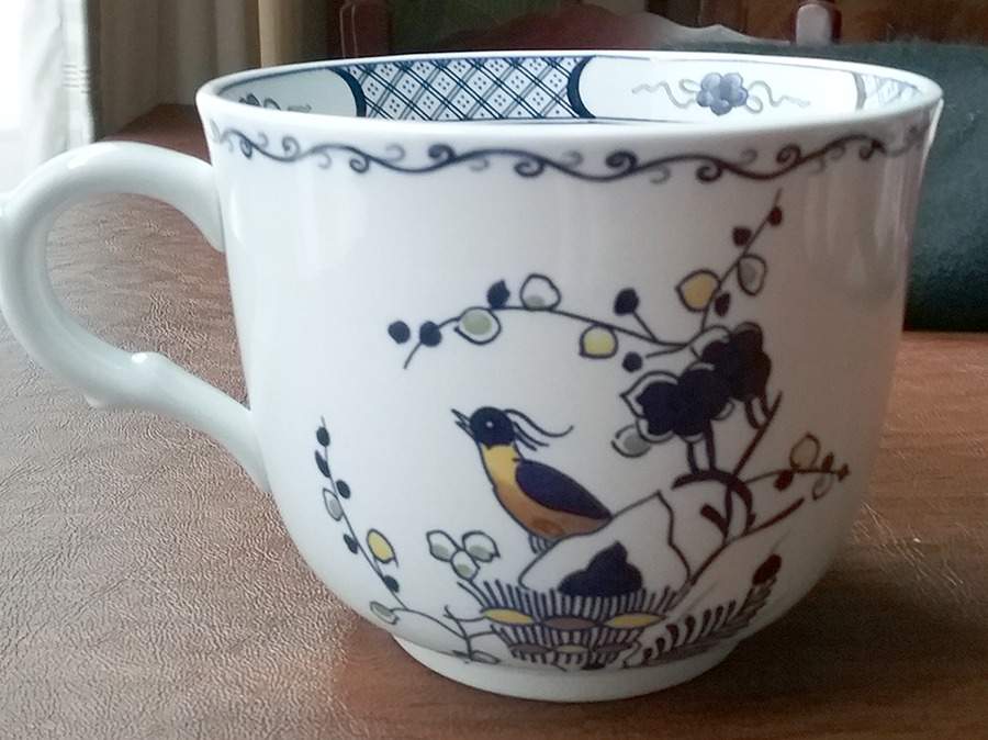 Volendam Jumbo Cup by Wedgwood-1