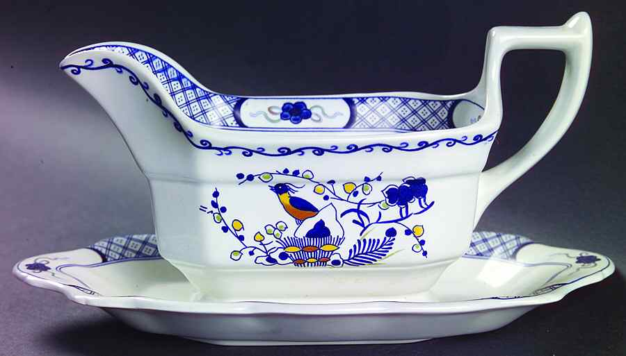 Volendam Gravy Boat with Attached Underplate by Wedgwood-1
