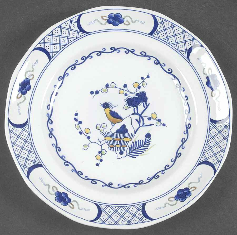 Volendam Luncheon Plate by Wedgwood-1