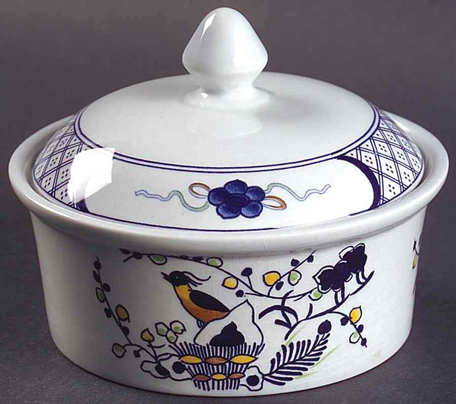 Volendam Butter Box & Lid by Wedgwood-1