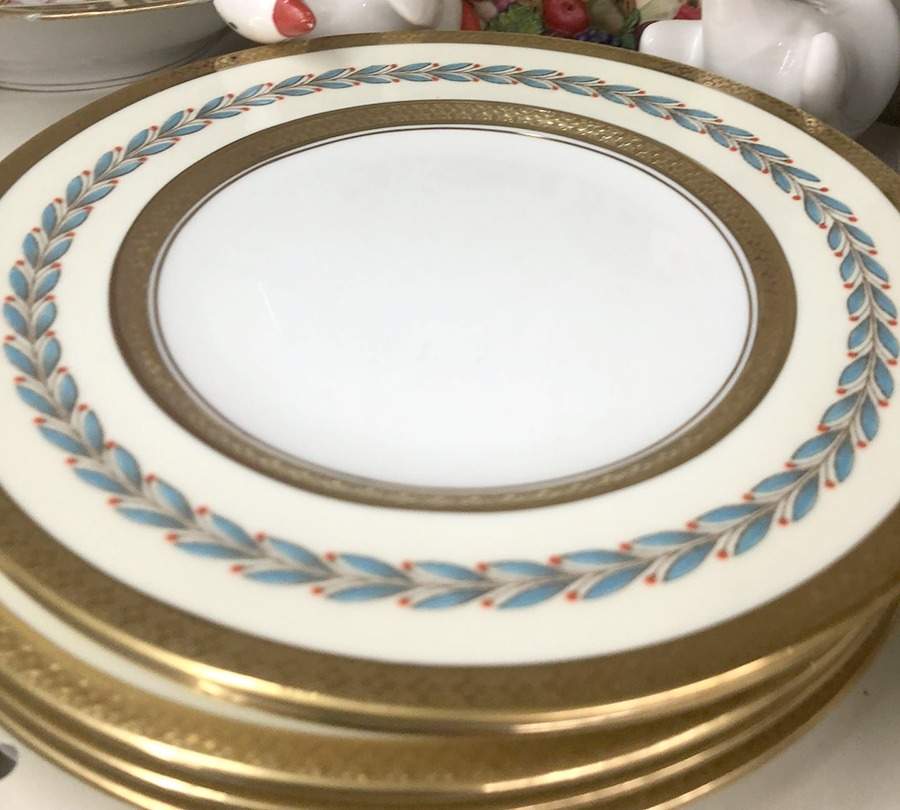 W1109 Dinner Plate by Wedgwood-1
