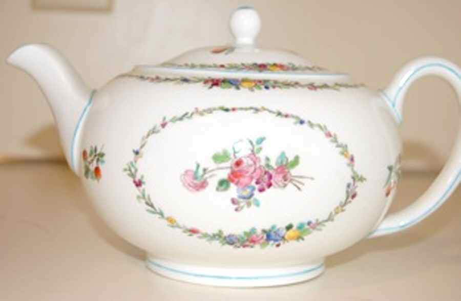W300 Teapot & Lid by Wedgwood-1