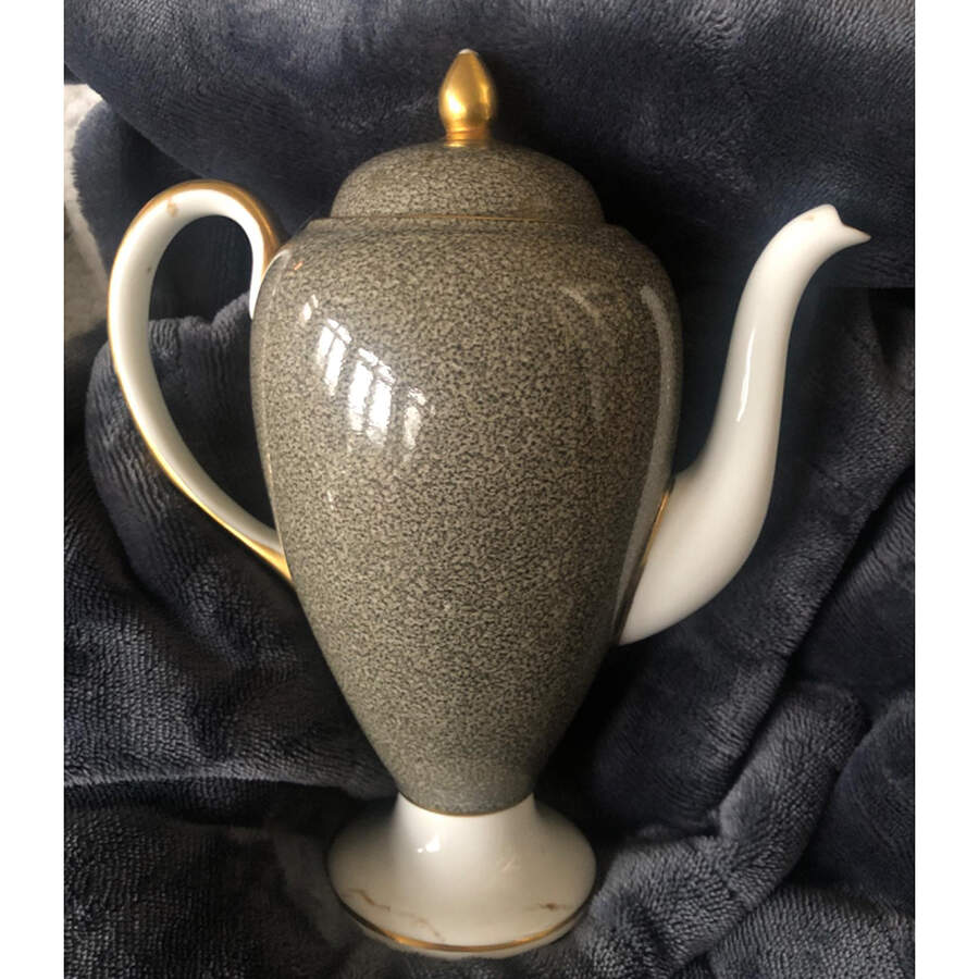 WW717 Coffee Pot & Lid by Wedgwood-1
