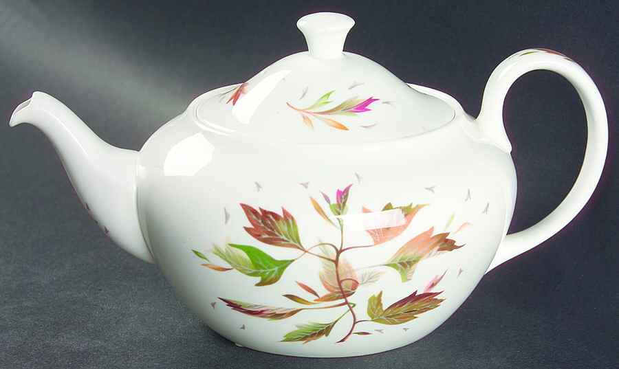 Wakefield (Bone, Coupe) Teapot & Lid by Wedgwood-1