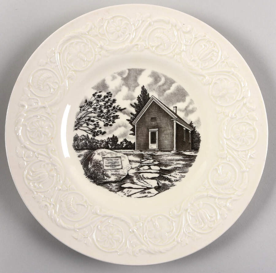 Wesleyan College Black Dinner Plate by Wedgwood-1