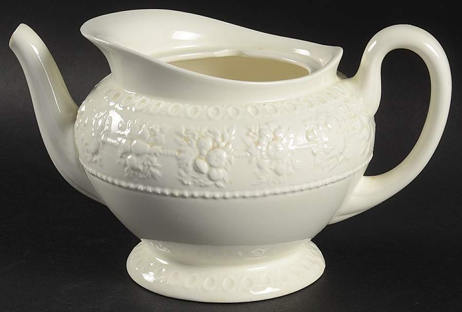Wellesley Teapot No Lid by Wedgwood-1