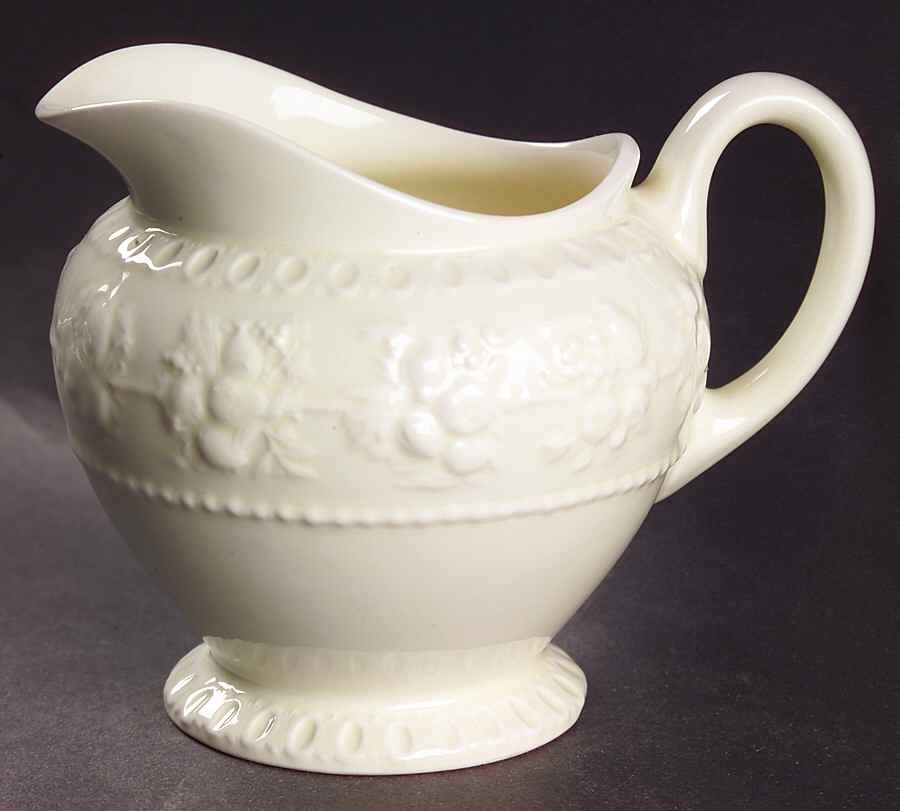 Wellesley Creamer by Wedgwood-1