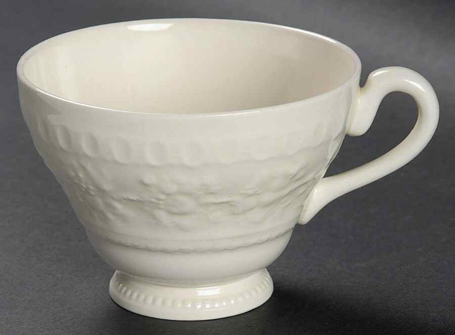 Wellesley Footed Cup by Wedgwood-1