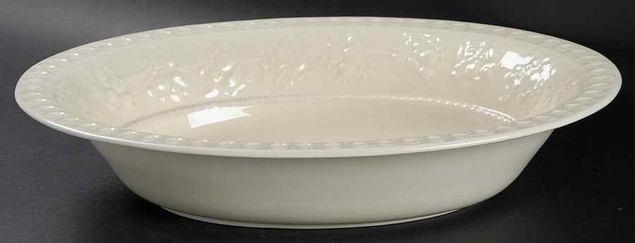 Wellesley 10" Oval Vegetable Bowl by Wedgwood-1