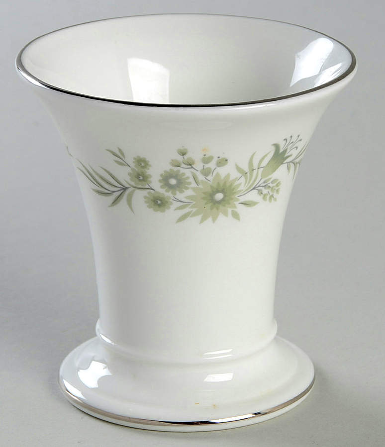 Westbury Posey Pot by Wedgwood-1