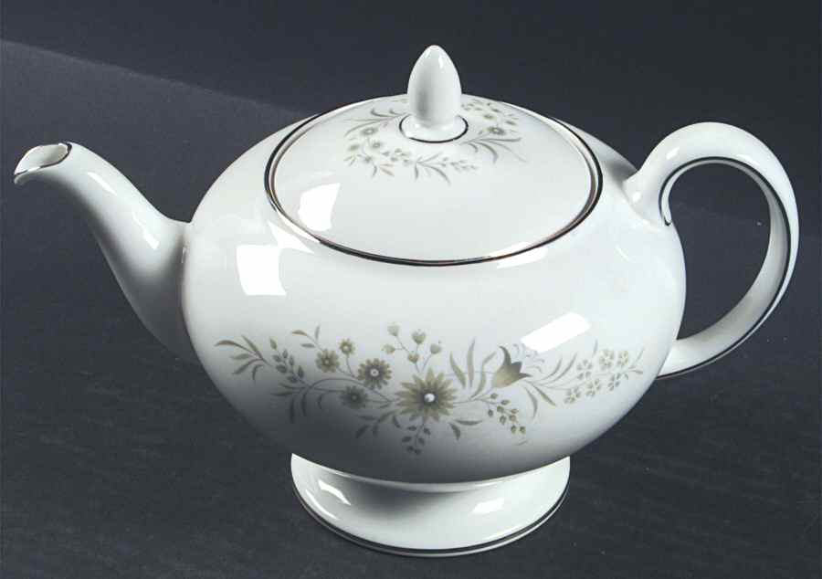 Westbury Teapot & Lid by Wedgwood-1