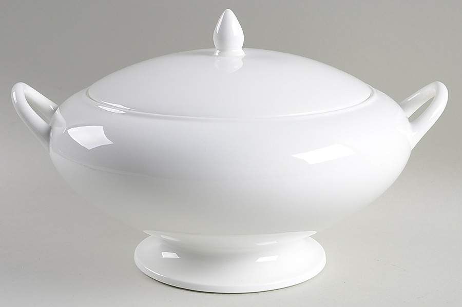 Wedgwood White (Bone) Tureen & Lid by Wedgwood-1