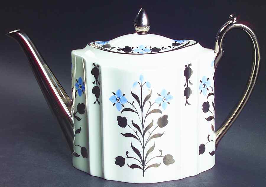 WH1583 Teapot & Lid by Wedgwood-1